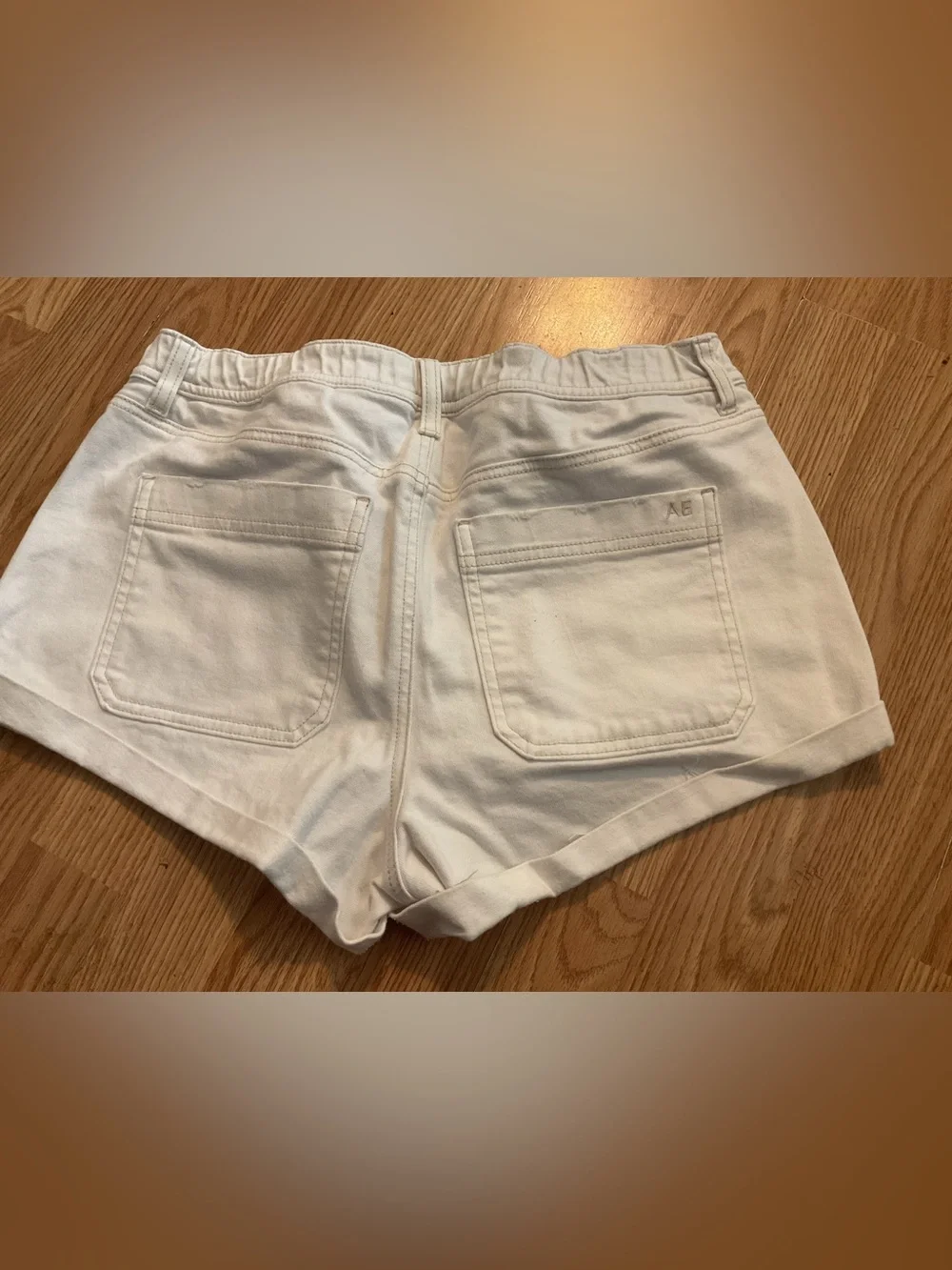 AMERICAN EAGLE White Women's Stretch Denim BOOTY Shorts SZ.8